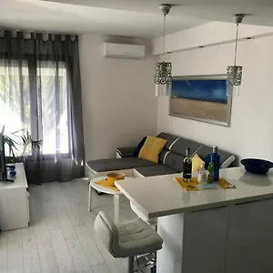 https://casa-rosa-costa-teguise.in-canary-islands.com