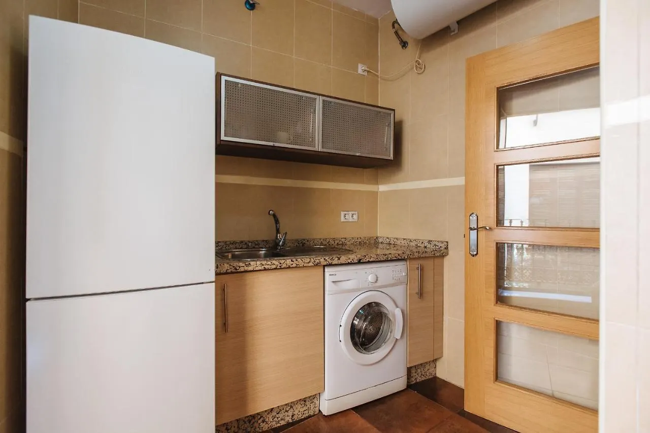Homeyseville- Bright Apartment At Santa Cruz 6 Pax, Parking Optional 0*, Sevilha Espanha