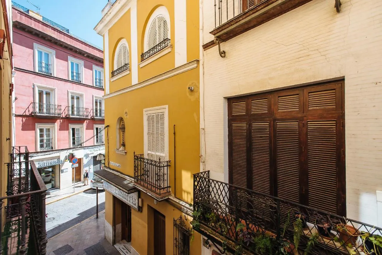 Homeyseville- Bright Apartment At Santa Cruz 6 Pax, Parking Optional Hiszpania
